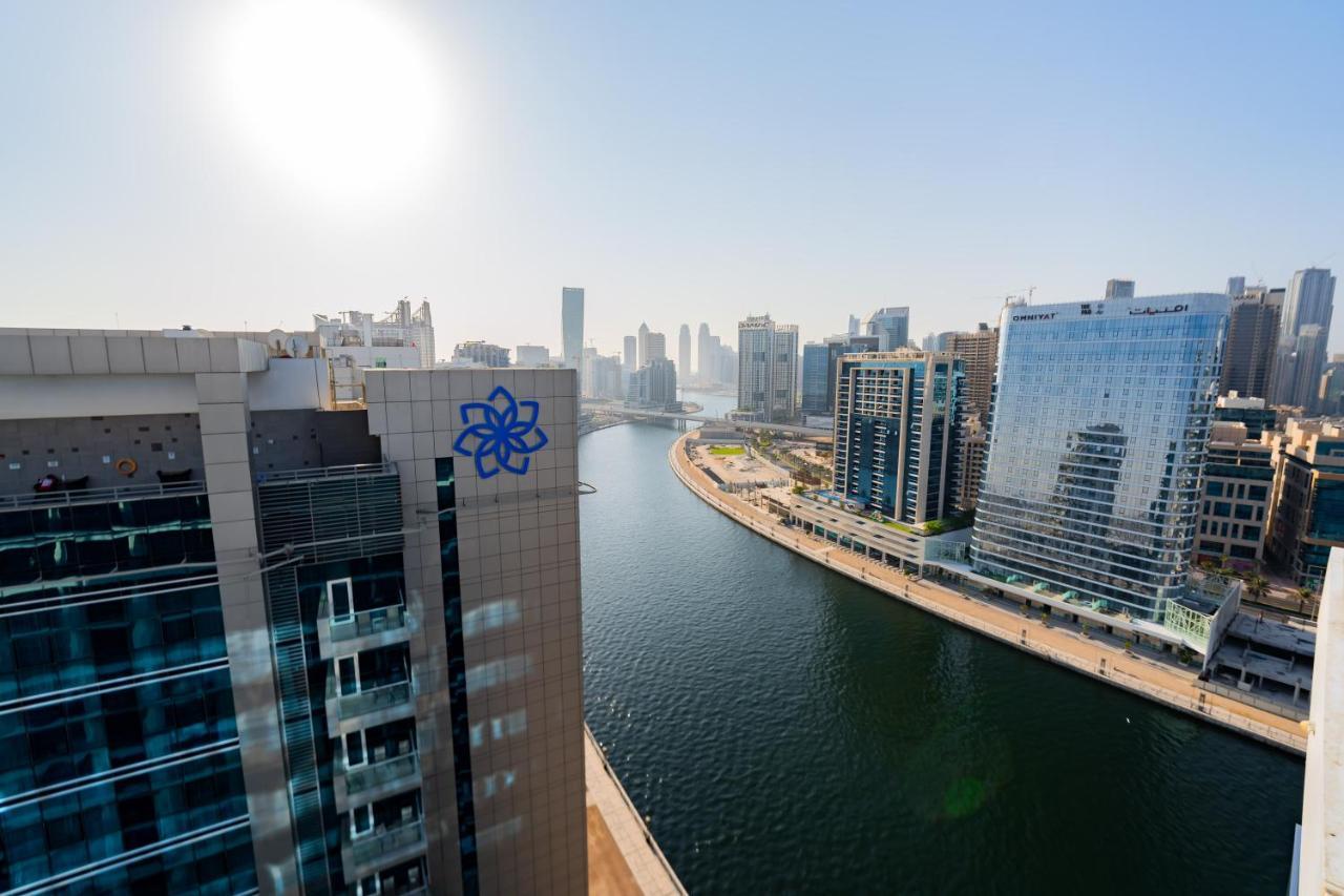 Kasco Homes Waves Tower Business Bay Дубай Екстериор снимка