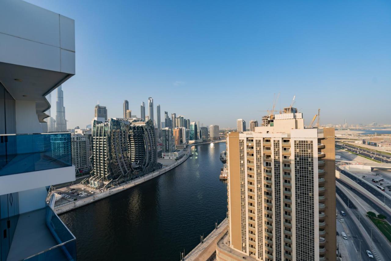 Kasco Homes Waves Tower Business Bay Дубай Екстериор снимка